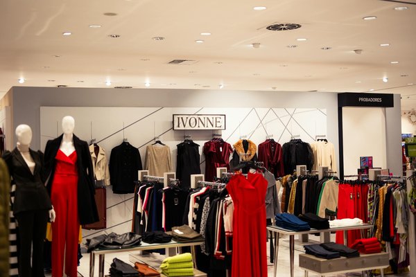 L'avenir éclatant du streetwear : Innovations et tendances émergentes